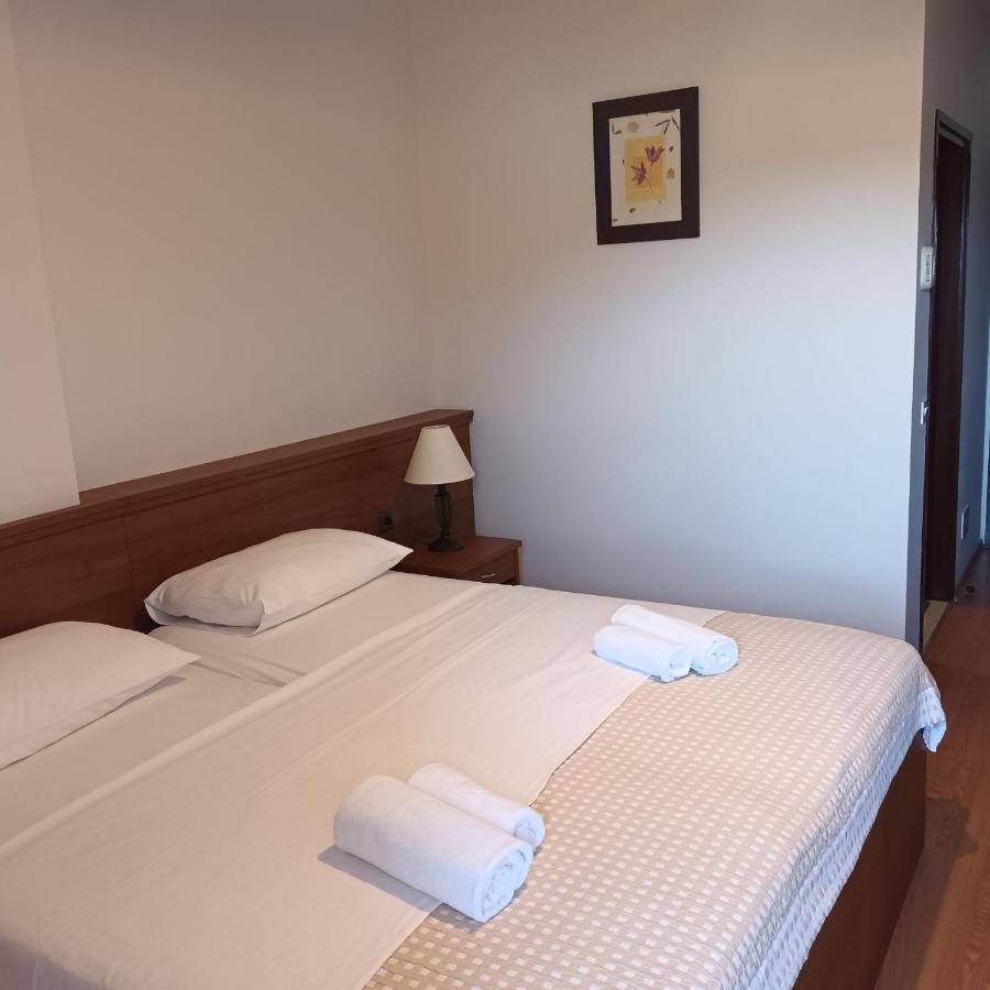 House Hotel Plava Laguna Tisno Rum bild